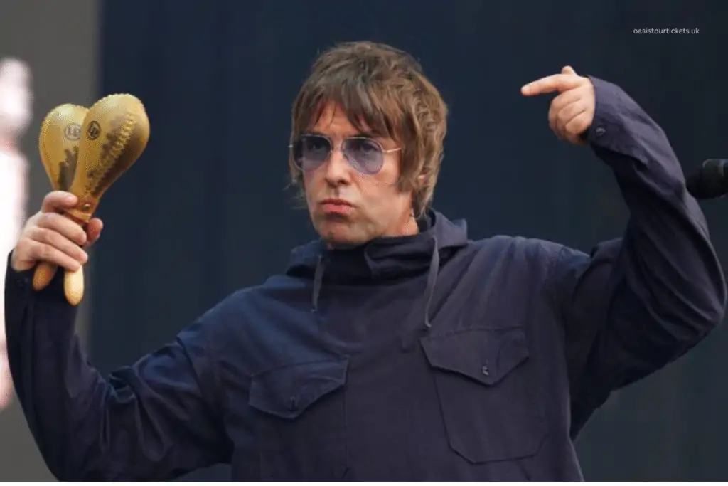 Liam Gallagher iconic pose
